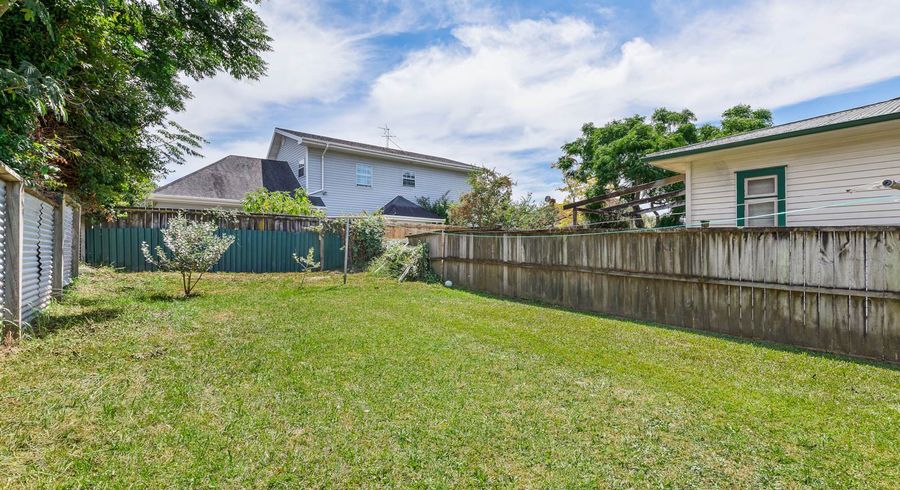  at 4/1523 Great North Road, Waterview, Auckland
