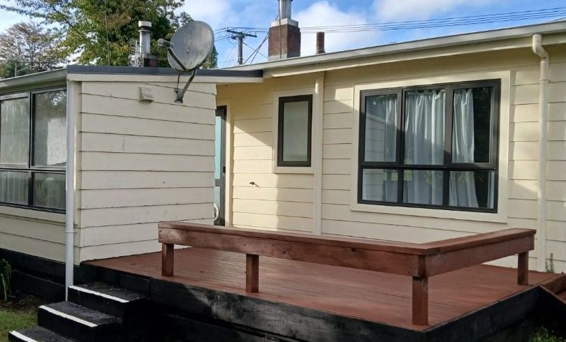  at 7B Bellvue Road, Kawaha Point, Rotorua, Bay Of Plenty