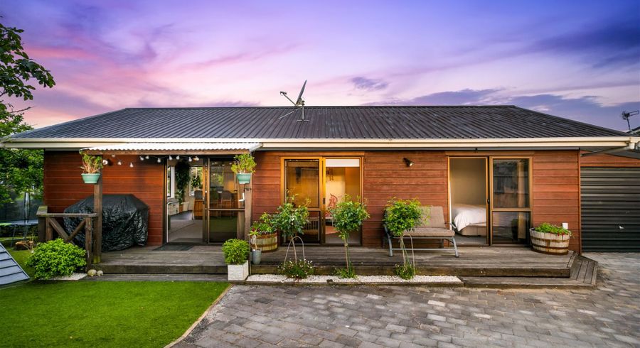  at 2/30 Seymour Road, Sunnyvale, Auckland