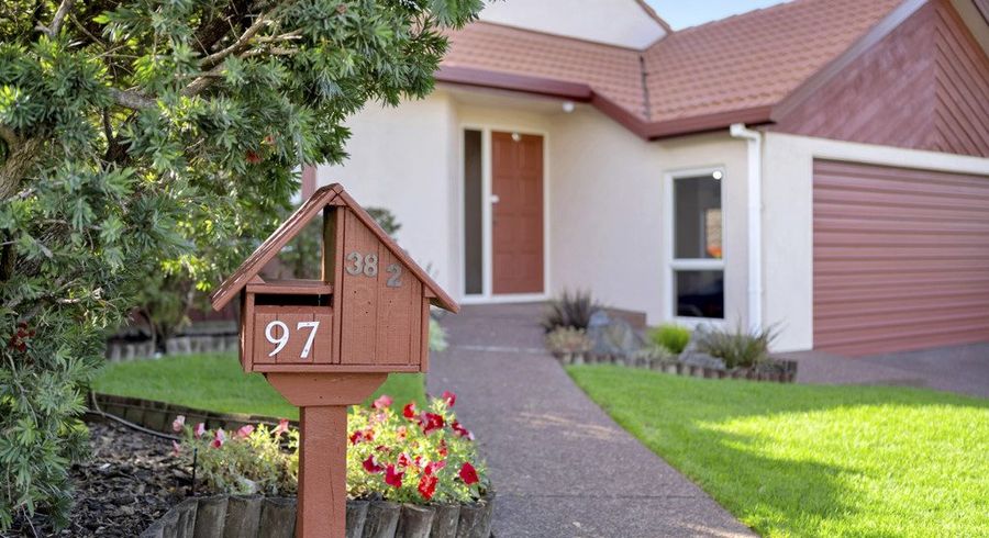  at 97 Gosford Drive, Botany Downs, Manukau City, Auckland