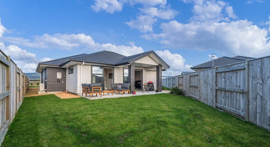  at 90 Johnstone Drive, Fitzherbert, Palmerston North