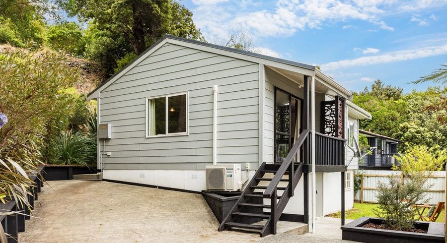  at 16 Crystal Grove, Birchville, Upper Hutt, Wellington