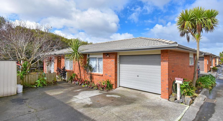  at 104 Crawford Avenue, Mangere Bridge, Auckland