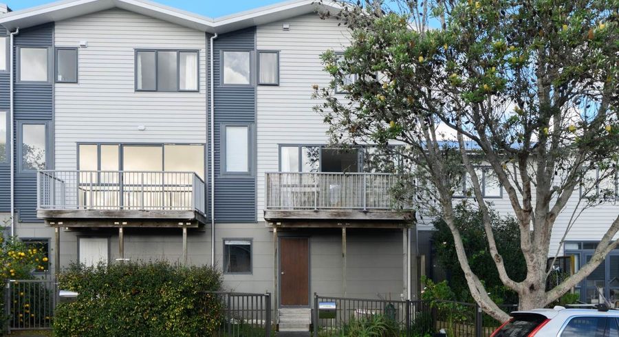  at 1/5 John Jennings Drive, Albany, North Shore City, Auckland