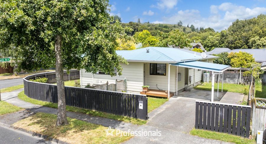  at 2/6 Gemstone Drive, Birchville, Upper Hutt