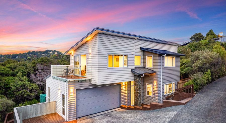  at 18 McCahon Place, Titirangi, Waitakere City, Auckland