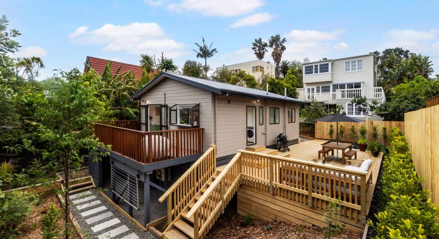  at 2/179 Blockhouse Bay Road, Avondale, Auckland