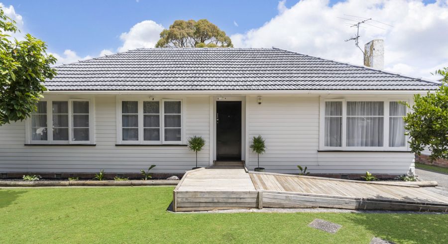 at 62 Kervil Avenue, Te Atatu Peninsula, Auckland