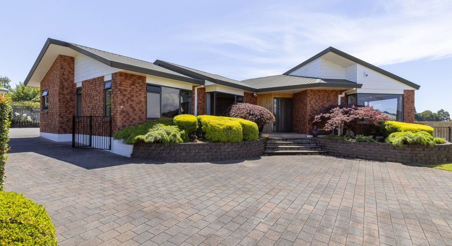  at 25 Kinder Street, Acacia Bay, Taupo, Waikato