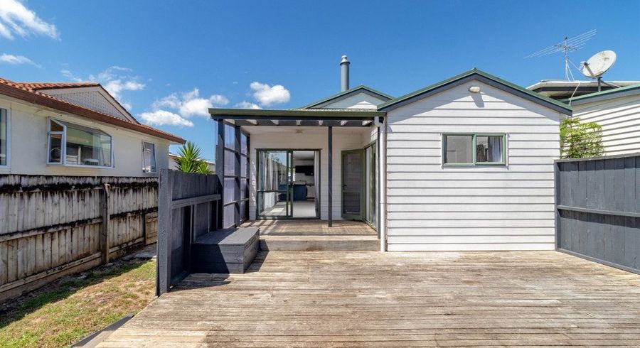  at 1A Mary Keane Lane, Parakai, Rodney, Auckland