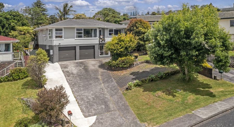  at 26 Agincourt Street, Glenfield, Auckland