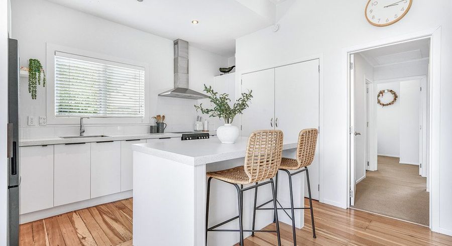  at 8A Bains Avenue, Hamilton East, Hamilton