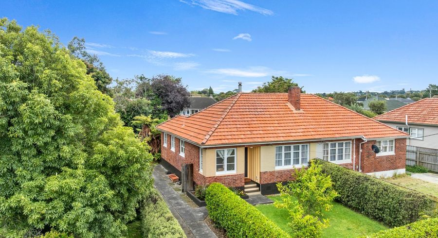  at 10 Clapham Place, Whanganui East, Whanganui, Manawatu / Whanganui