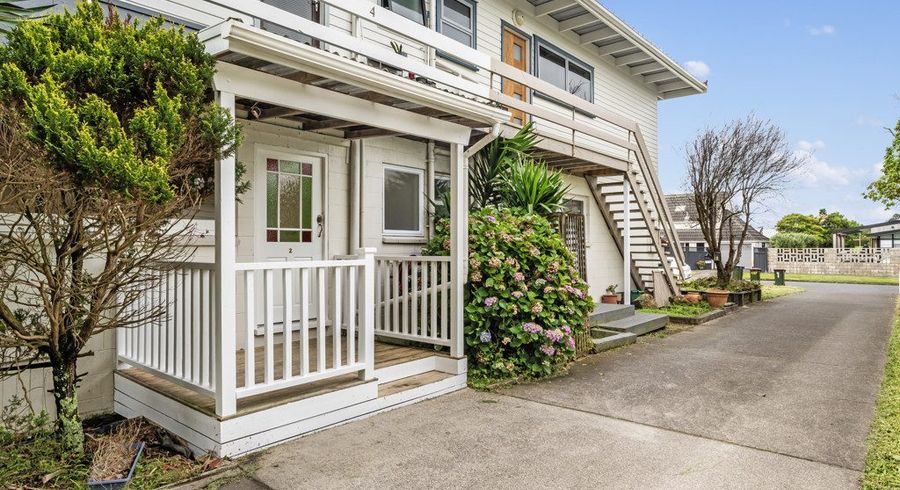  at 2/37 Wendover Road, Glendowie, Auckland City, Auckland