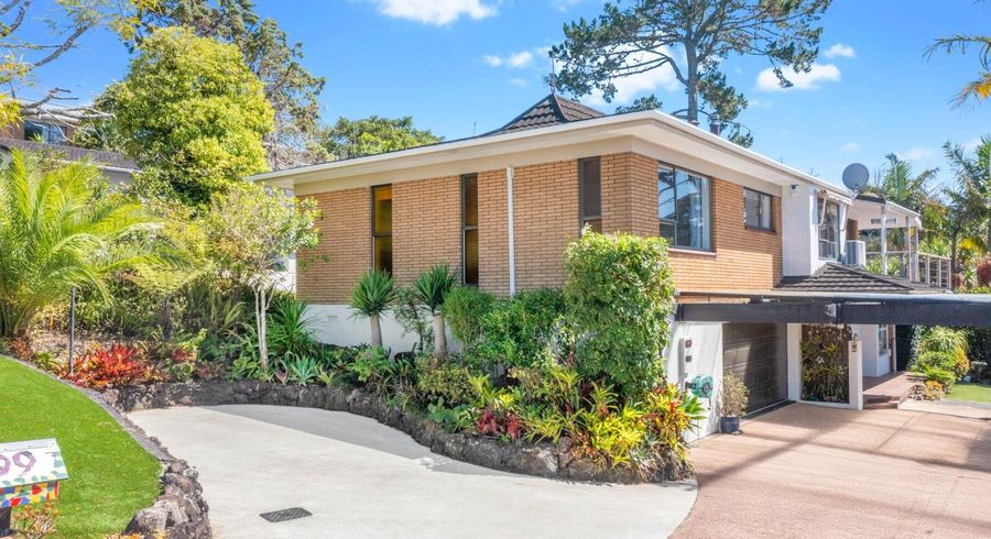  at 99  John Downs Drive, Browns Bay, North Shore City, Auckland