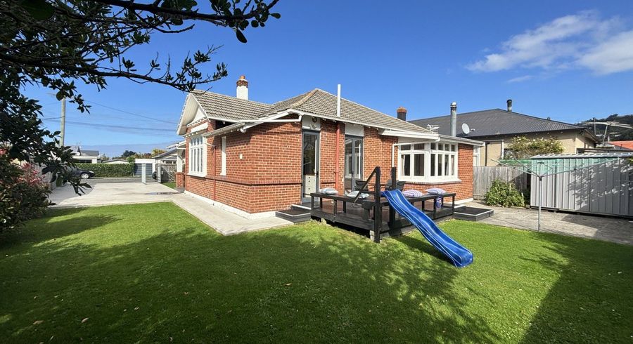  at 356 Bay View Road, Saint Clair, Dunedin