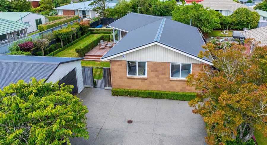  at 15 Bucknell Street, Sockburn, Christchurch City, Canterbury