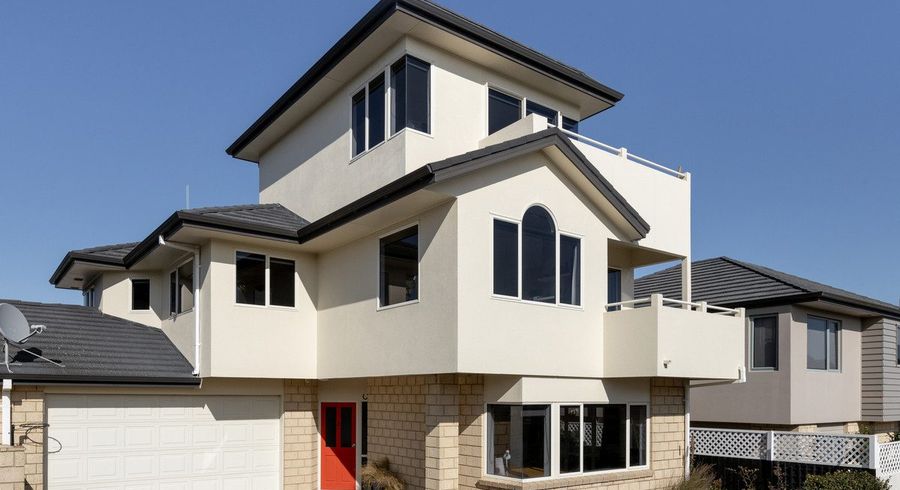  at 2/8 Aberdeen Street, Mount Maunganui