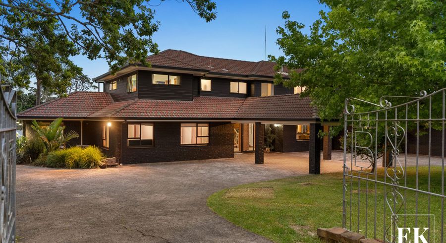  at 21 Laingfield Terrace, Laingholm, Waitakere City, Auckland