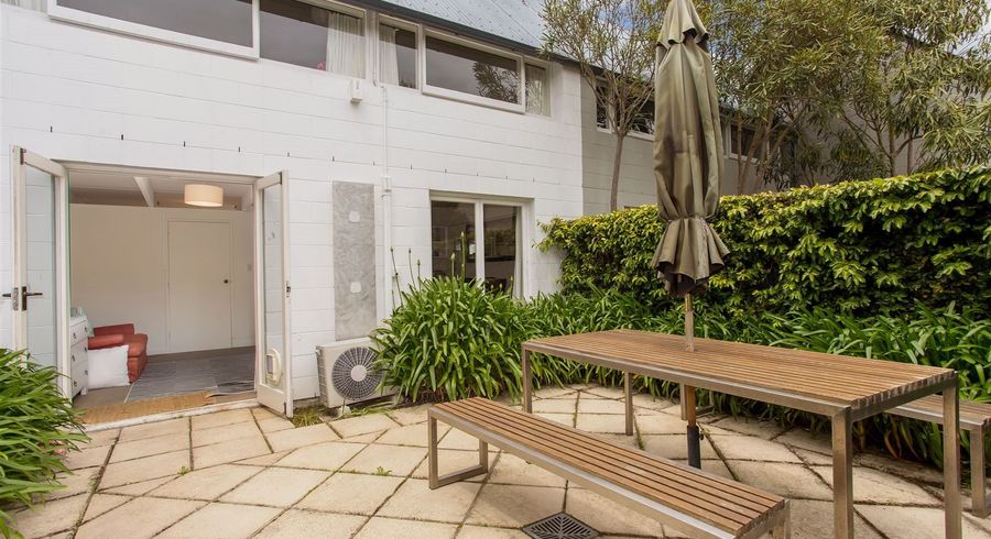  at 4/104 Rossall Street, Merivale, Christchurch