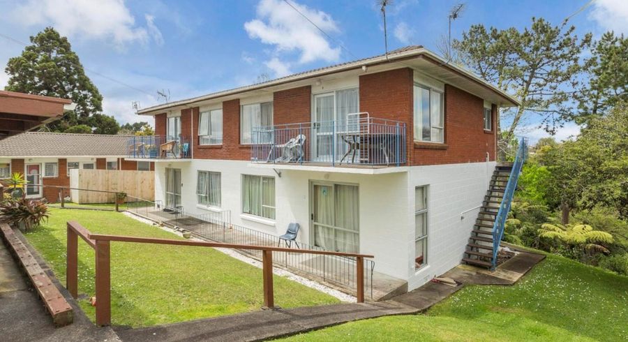 at 2/9 Alston Avenue, Kelston, Waitakere City, Auckland