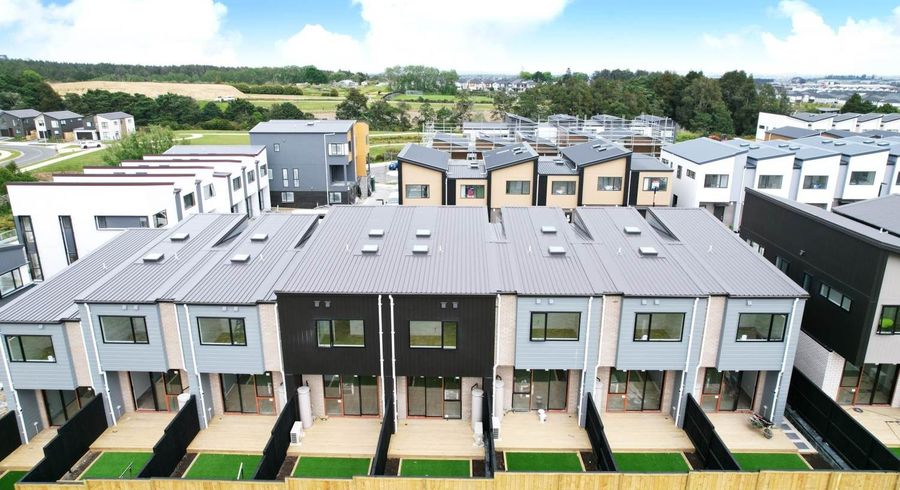  at 5 Kiato Lane, Flat Bush, Manukau City, Auckland