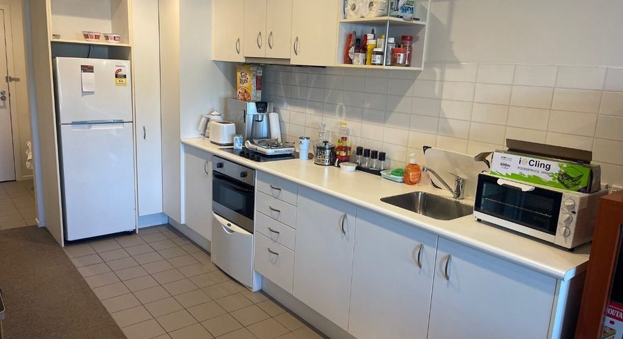  at 2N/83 New North Road, Eden Terrace, Auckland