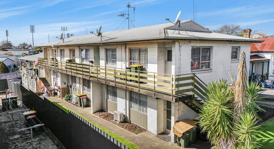  at 81 Lake Road, Frankton, Hamilton