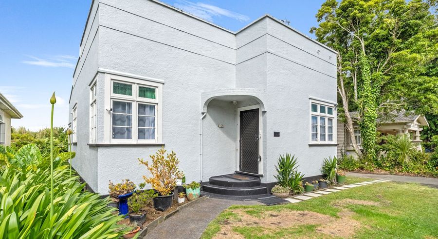  at 108 Anzac Parade, Whanganui East, Whanganui, Manawatu / Whanganui