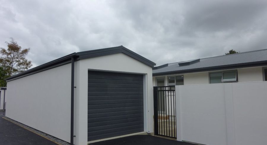  at 2/33 Darvel Street, Riccarton, Christchurch City, Canterbury