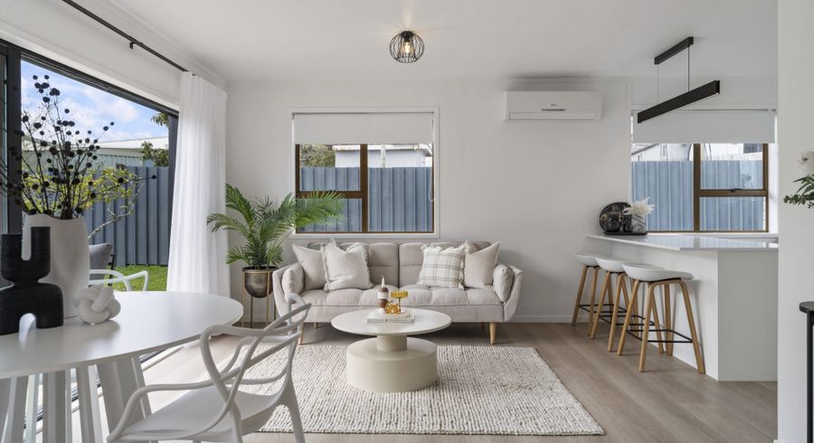  at 1/10 Statesman Street, Henderson, Waitakere City, Auckland