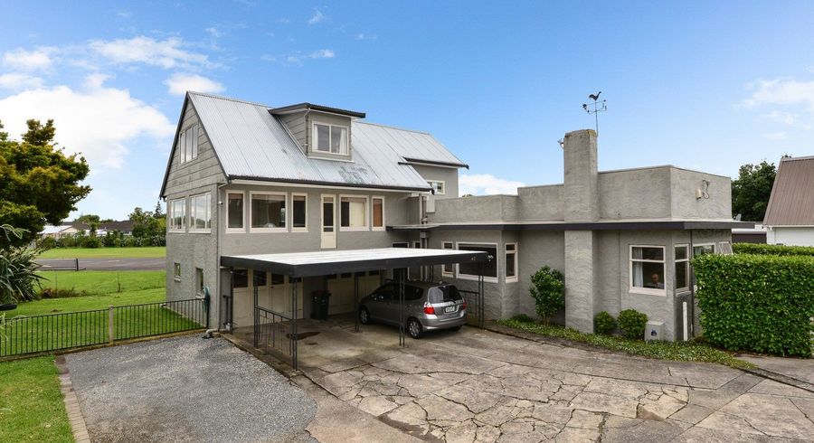  at 43 Fifth Avenue, Enderley, Hamilton