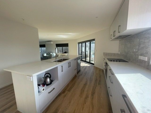  at 22 Vincent Street, Howick, Auckland