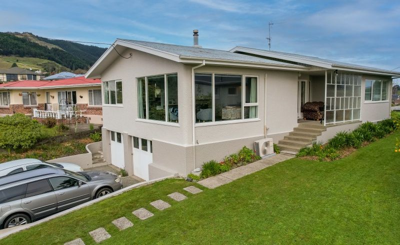  at 48 Surrey Road, Richmond