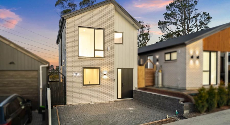  at 43 Puhikawa Street, Massey, Waitakere City, Auckland