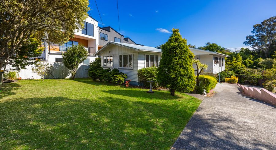  at 14 Angelo Avenue, Howick, Manukau City, Auckland