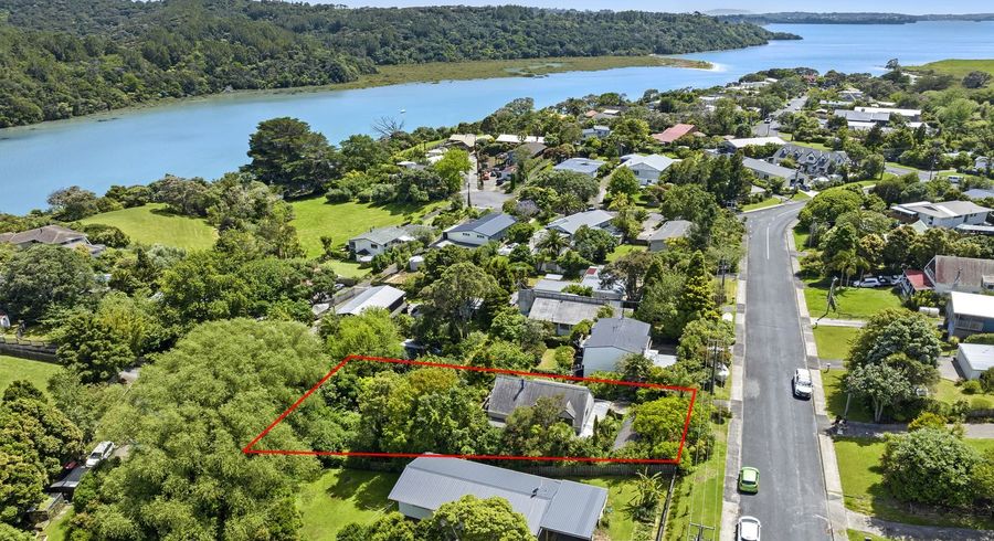  at 13 Gails Drive, Albany