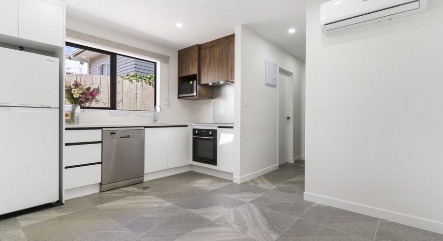  at 7/10 Alan Avenue, Henderson, Waitakere City, Auckland
