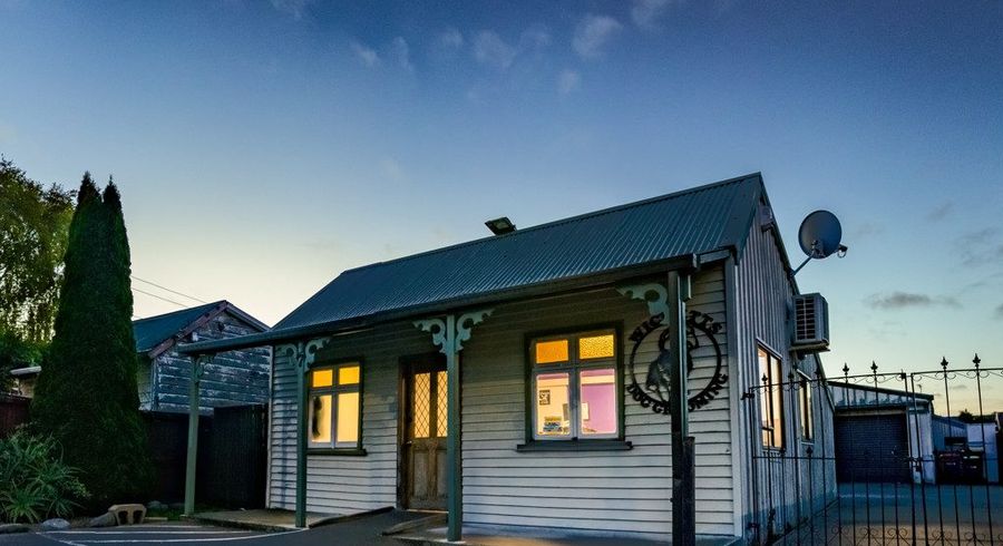  at 37 Lincoln Road, Addington, Christchurch City, Canterbury