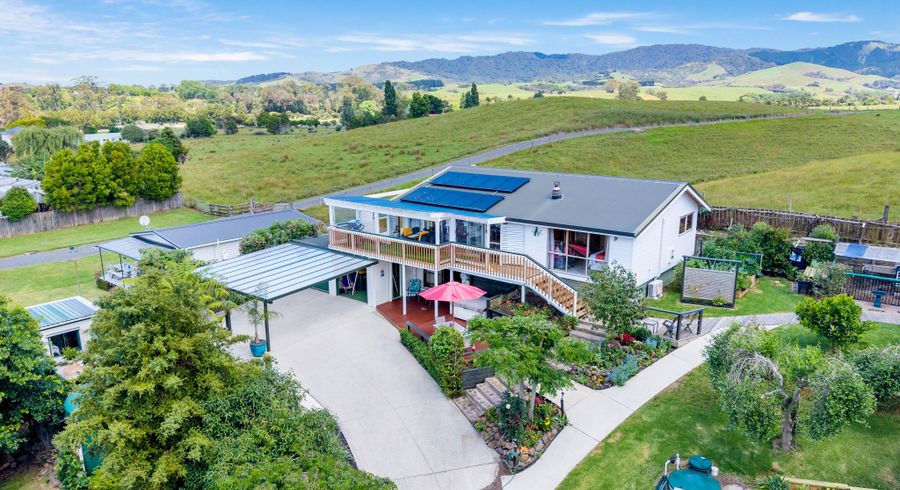  at 32 Bays Road, Orere Point, Manukau City, Auckland