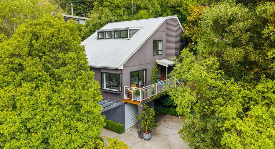  at 102 Bowenvale Avenue, Cashmere, Christchurch City, Canterbury