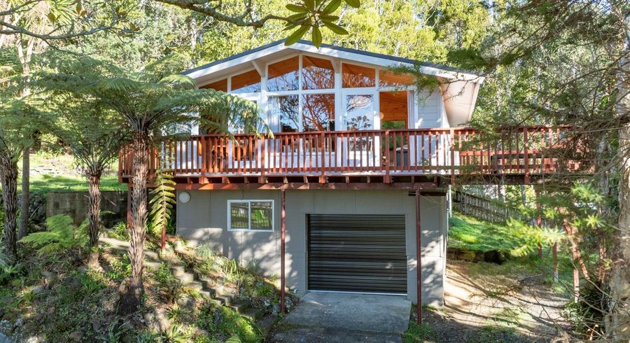  at 16 Daffodil Street, Titirangi, Waitakere City, Auckland