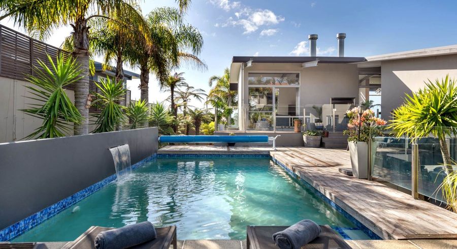  at 8 Intrepid Crescent, Beachlands, Manukau City, Auckland