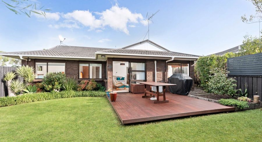  at 2/79 Mirrabooka Avenue, Botany Downs, Manukau City, Auckland