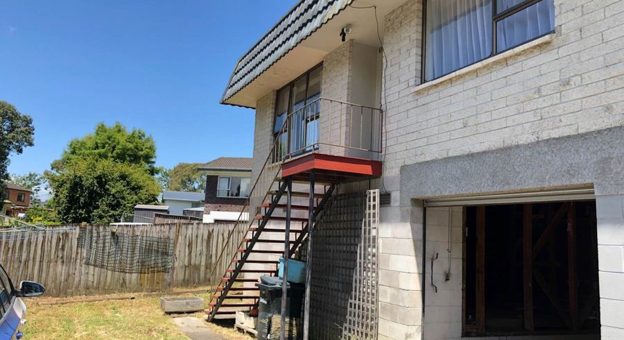  at 2/10 Landseer Place, Blockhouse Bay, Auckland City, Auckland