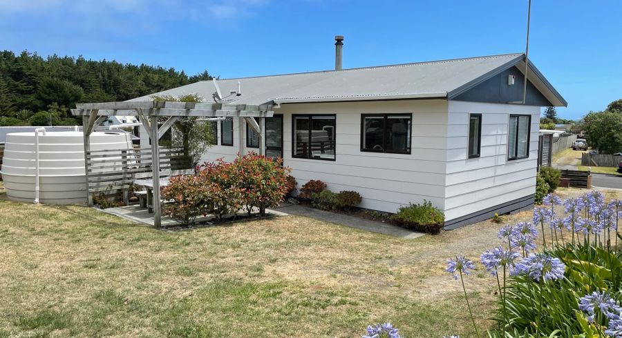  at 36 Kahukura Avenue, Waitarere Beach, Levin