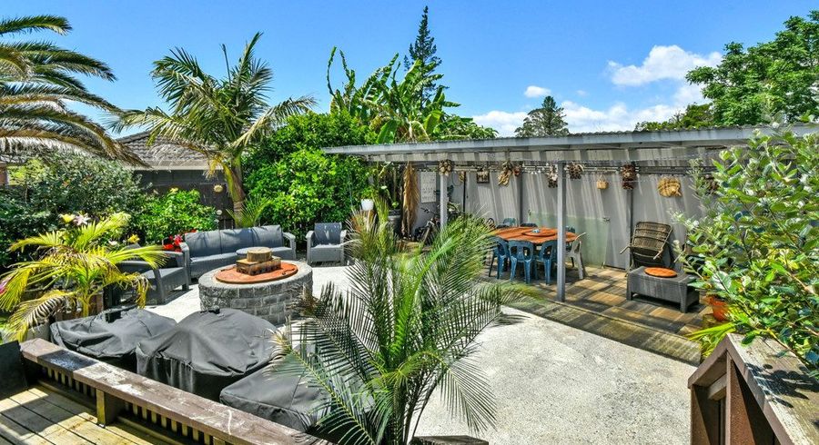  at 22 Taranui Place, Henderson, Auckland