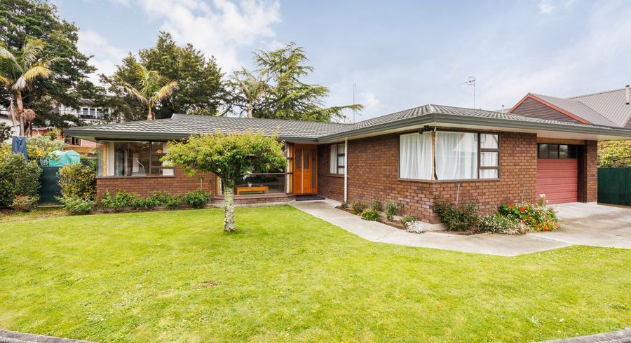  at 8 Gregory Close, Palmerston North, Palmerston North