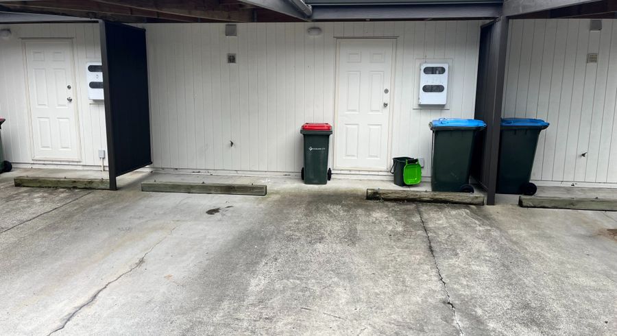  at 23L Hendry Avenue, Hillsborough, Auckland