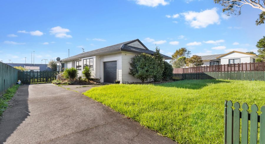  at 43 Barbados Drive, Unsworth Heights, Auckland